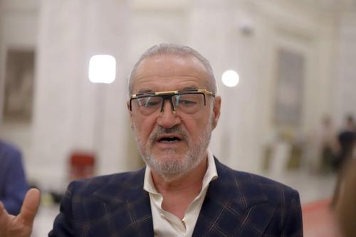 Gigi Becali, patronul celor de la FCSB