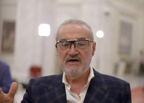 Ziua „Z”! Merge la Palat pentru negocierile decisive chiar de ziua lui Gigi Becali: „A ajuns în țară”