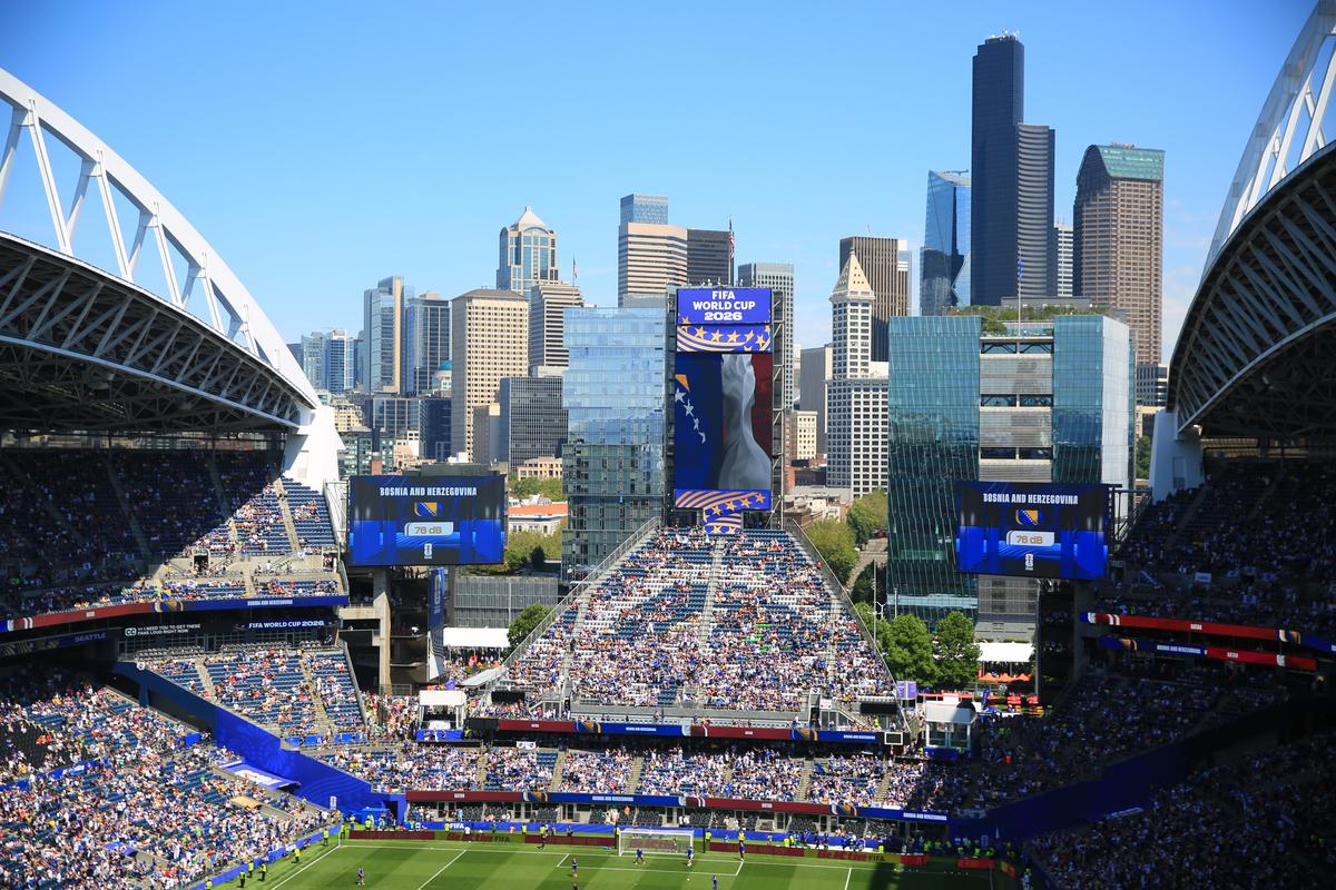 Imagini cu stadionul din Seattle