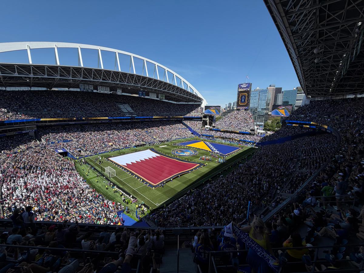 „Rațiu” și „Hagi”, prezenți în Seattle la Bosnia - Qatar » Explicația din spatele unei fotografii antologice de la Mondial