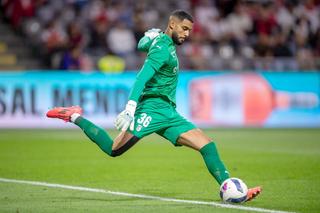 S-a trezit Dinamo! „Câinii” transferă și un portar cu 15 meciuri în Ligue 1