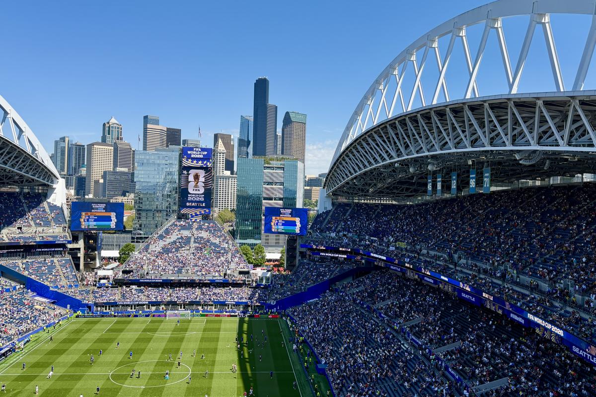 Imagini cu stadionul din Seattle