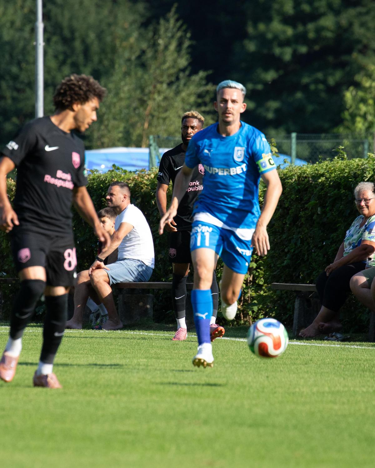 După distracția cu amatorii, Universitatea Craiova a dat de greu: cum s-a terminat primul test tare din Austria. Debut pentru Răzvan Sava