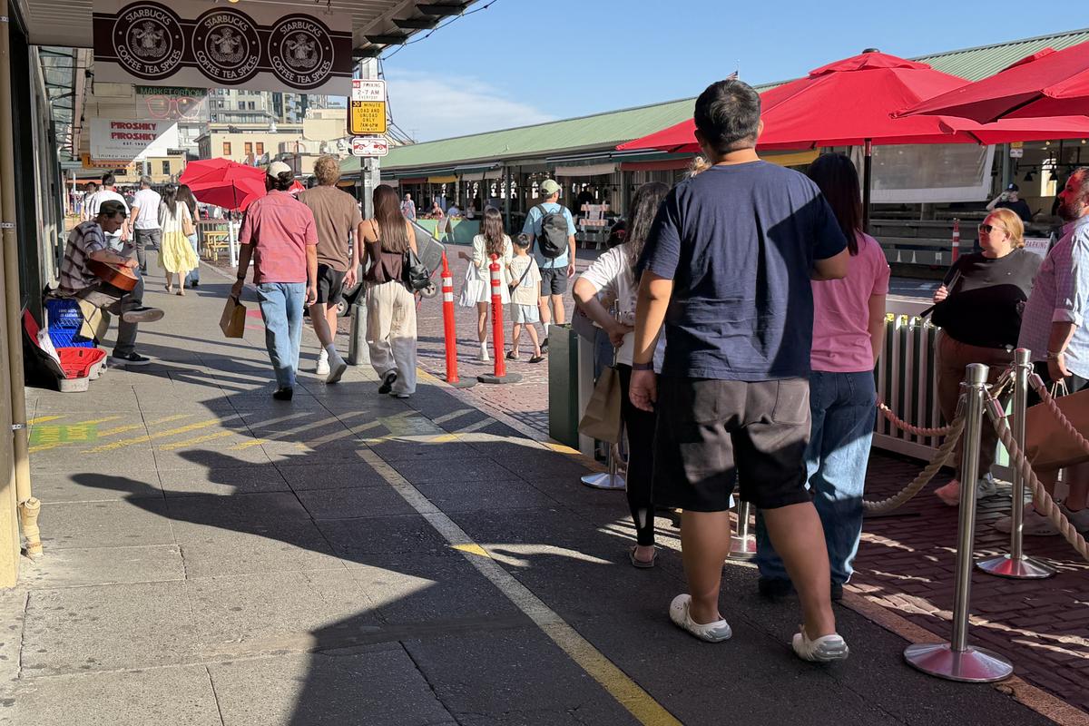Bun venit în capitala cafelei din Statele Unite! » Orașul cu peste 1.600 de cafenele. Cum arată primul Starbucks din lume