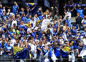 Petrecere balcanică în SUA » Fanii Bosniei au invadat impresionantul stadion din Seattle