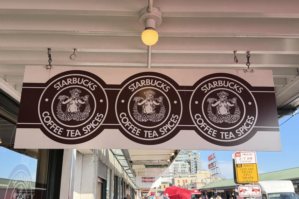 Bun venit în capitala cafelei din Statele Unite! » Orașul cu peste 1.600 de cafenele. Cum arată primul Starbucks din lume