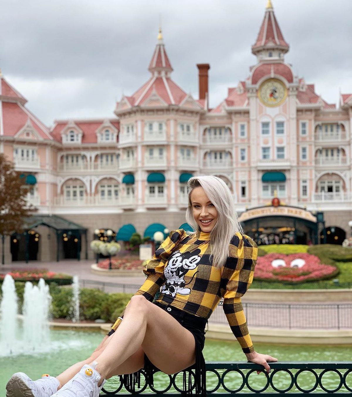 GALERIE FOTO Sandra Izbașa, cerută în căsătorie de Crăciun: „DA! Prințul meu a făcut-o!”