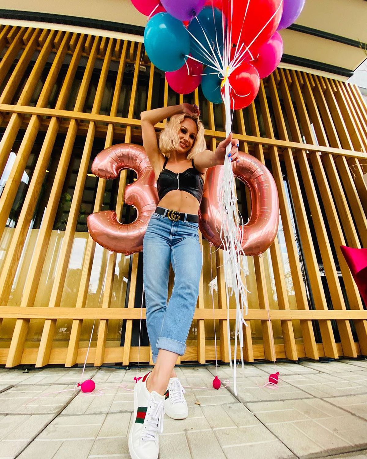 GALERIE FOTO Sandra Izbașa, cerută în căsătorie de Crăciun: „DA! Prințul meu a făcut-o!”