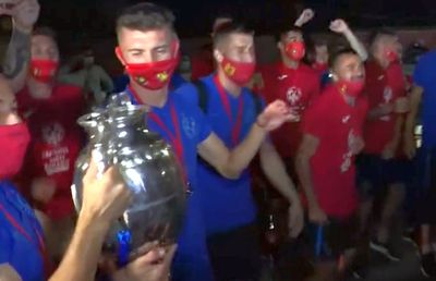 Probleme pentru FCSB după scandările xenofobe la adresa Ungariei! Roș-albaștrii, chemați la Comisia de Disciplină a Federației