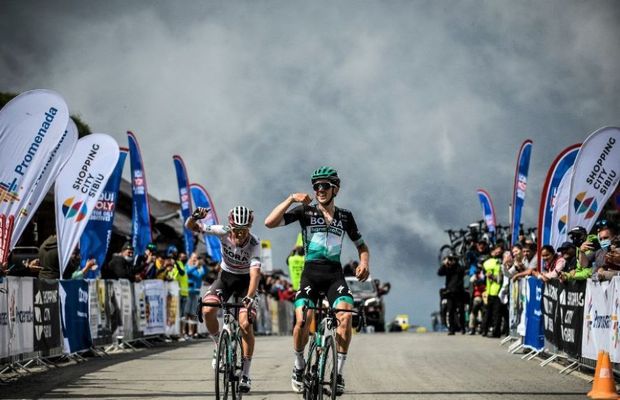 Doi pe un loc! „Dublă” Bora pe Transfăgărășan