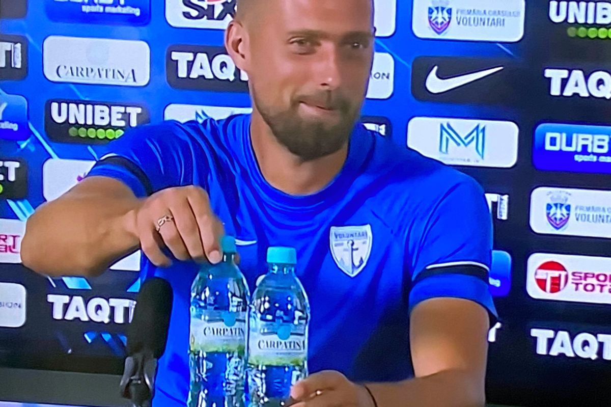 „Să dăm și noi apa la o parte?” » Gabi Tamaș, recital la conferință: a copiat în stilul propriu gestul lui Cristiano Ronaldo