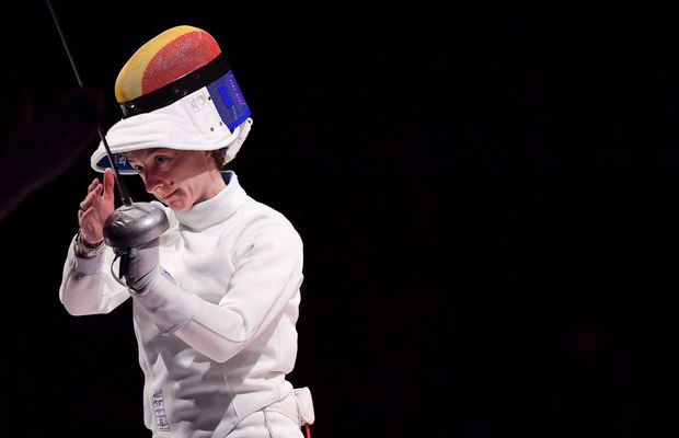 Ana Maria Brânză, Gianina van Groningen și Robert Glință scot la licitație obiecte cu însemnătate din cariera lor pentru o cauză umanitară