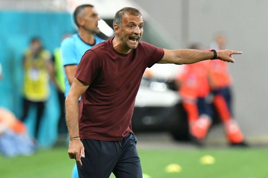Dinu Todoran (42 de ani), antrenorul lui FCSB, pune presiune pe Istvan Kovacs (36 de ani), arbitrul care va conduce derby-ul vicecampioanei cu Universitatea Craiova.