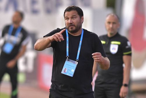 FC Botoșani a învins-o în deplasare pe FC Voluntari, scor 1-0, în runda #2 din Liga 1. Marius Croitoru, antrenorul moldovenilor, vrea să fie mai calm pe banca tehnică.