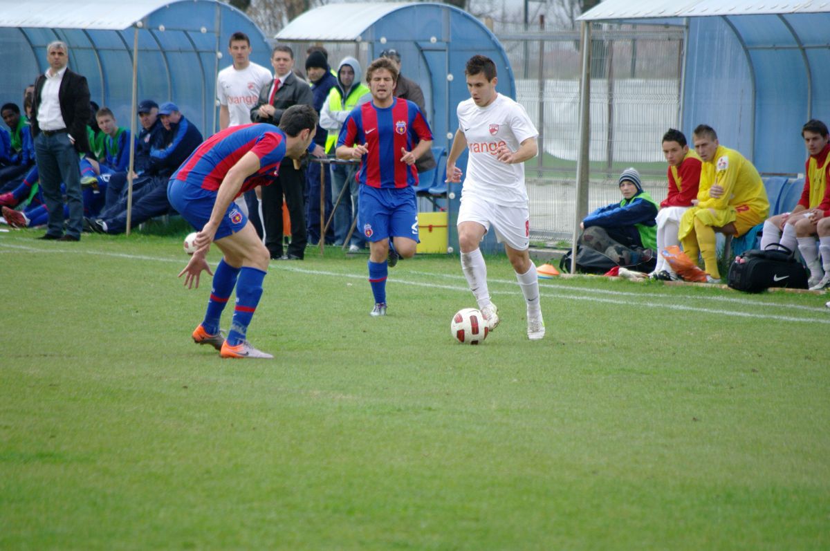 „Dinamo m-a aruncat!” » „Xavi”, puștiul-minune pe care Porumboiu a oferit 1 mil. €: „M-au suspendat pentru blat, dar eu alergam la morgă și cimitire”