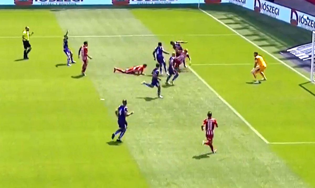 Fază complicată în Sepsi - FC Argeș » Fără VAR, arbitrul s-a descurcat excelent