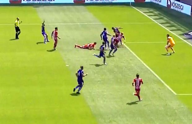 Fază complicată în Sepsi - FC Argeș » Fără VAR, arbitrul s-a descurcat excelent