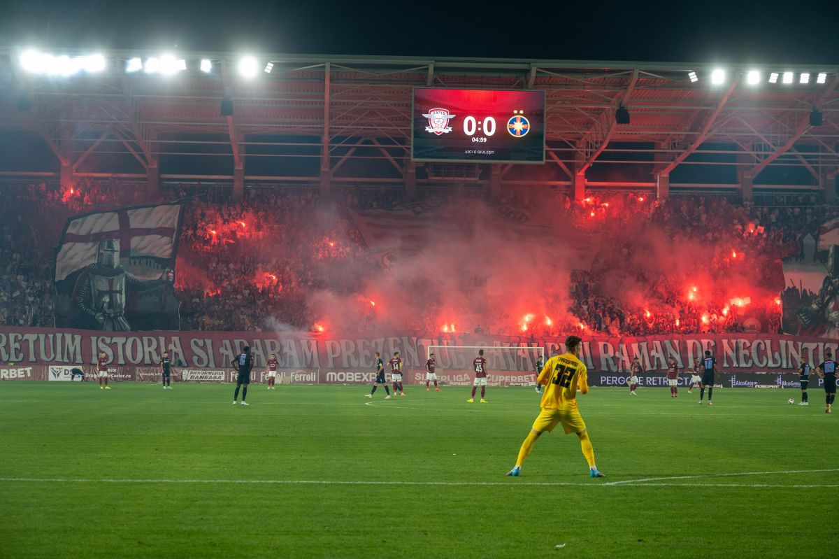 „Să audă și Geamgiu glasul roților de tren!” » Atmosferă de VIS, la primul derby pe noul stadion Giulești » Scenografiile afișate
