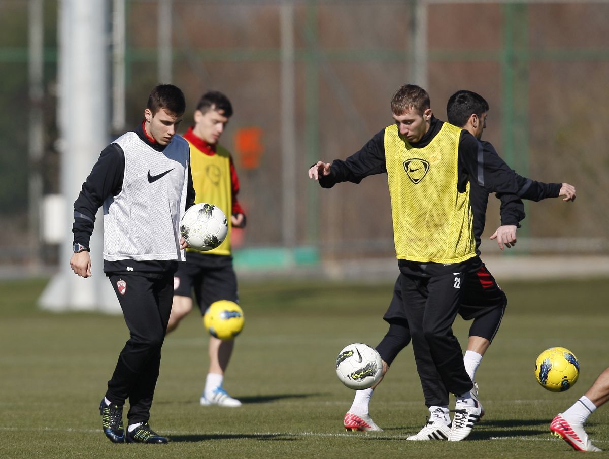 „Dinamo m-a aruncat!” » „Xavi”, puștiul-minune pe care Porumboiu a oferit 1 mil. €: „M-au suspendat pentru blat, dar eu alergam la morgă și cimitire”