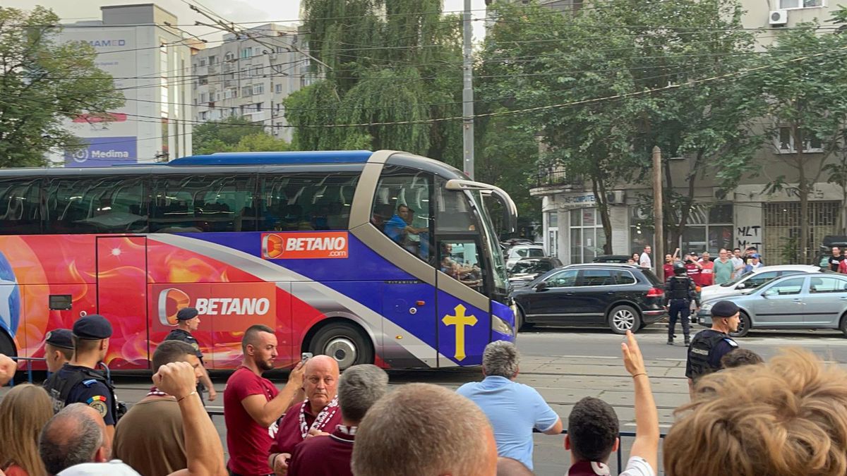 Rapid - FCSB 2-0. Ăsta e Rapidul din Giulești! Alb-vișiniii își înving rivala la primul derby jucat pe noul stadion
