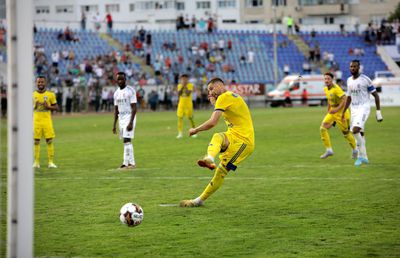 Timorați de penalty-uri » Petrolul scapă victoria printre degete și cu Botoșani, după 15 minute de prelungiri incendiare
