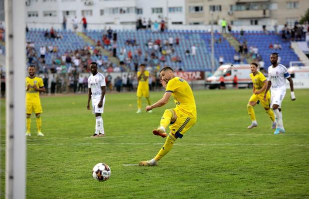 Timorați de penalty-uri » Petrolul scapă victoria printre degete și cu Botoșani, după 15 minute de prelungiri incendiare