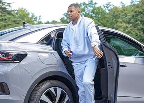 Parisul, negocieri neașteptate cu Barcelona pentru Kylian Mbappe » Clubul e amenințat: „Vom obliga PSG să-l folosească. Altfel, va fi hărțuire”