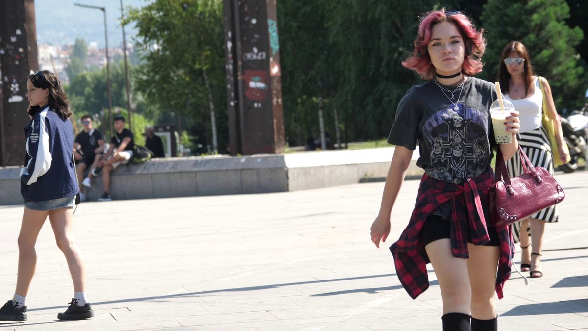 Unde se trăiește mai bine: Bulgaria sau România? Radiografie făcută de echipa GSP: salarii mai mari, prețuri mai mari, tristețe maximă, dar țigări ieftine