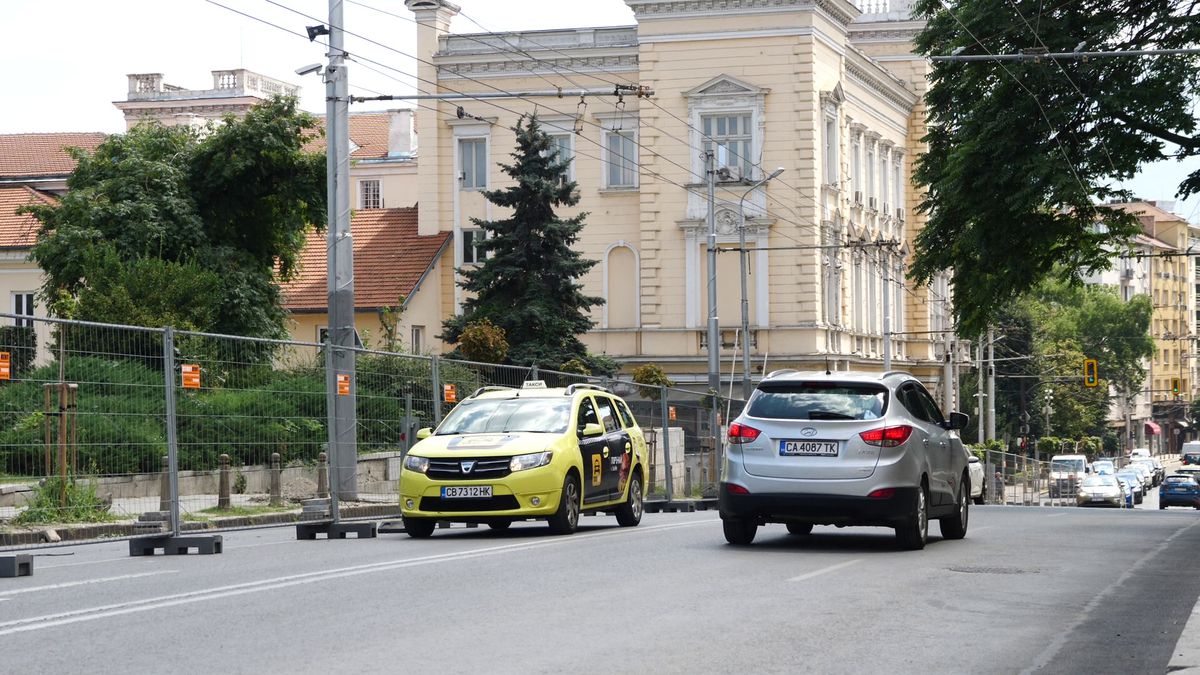 Unde se trăiește mai bine: Bulgaria sau România? Radiografie făcută de echipa GSP: salarii mai mari, prețuri mai mari, tristețe maximă, dar țigări ieftine