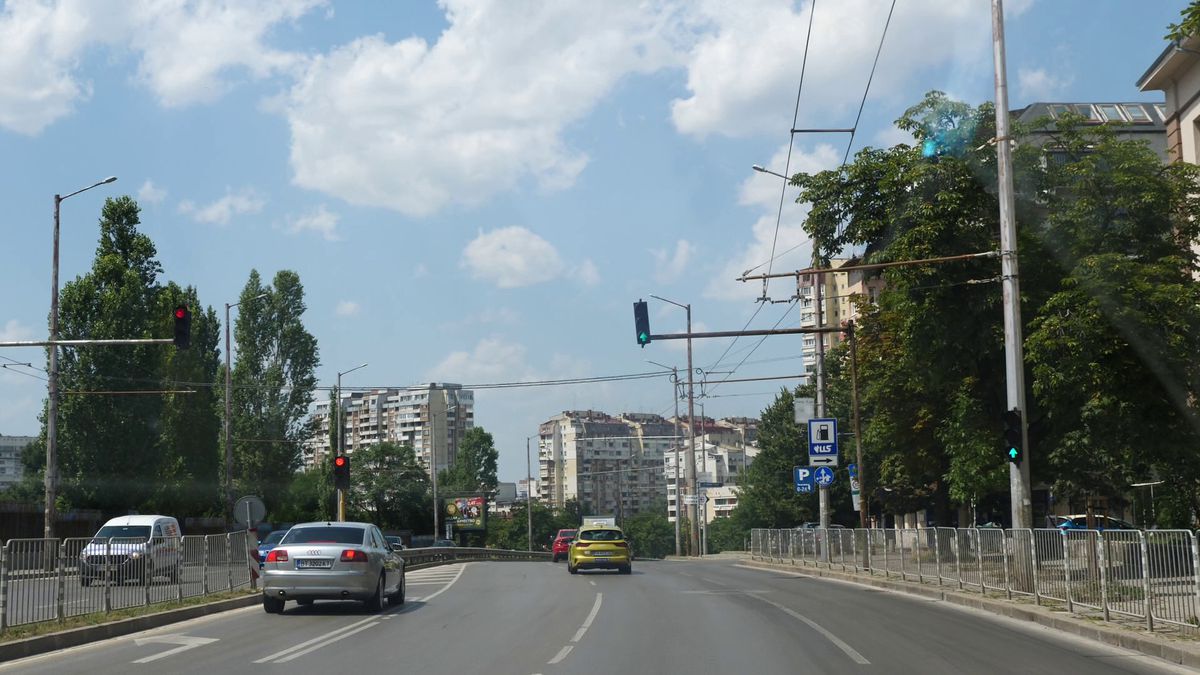 Unde se trăiește mai bine: Bulgaria sau România? Radiografie făcută de echipa GSP: salarii mai mari, prețuri mai mari, tristețe maximă, dar țigări ieftine