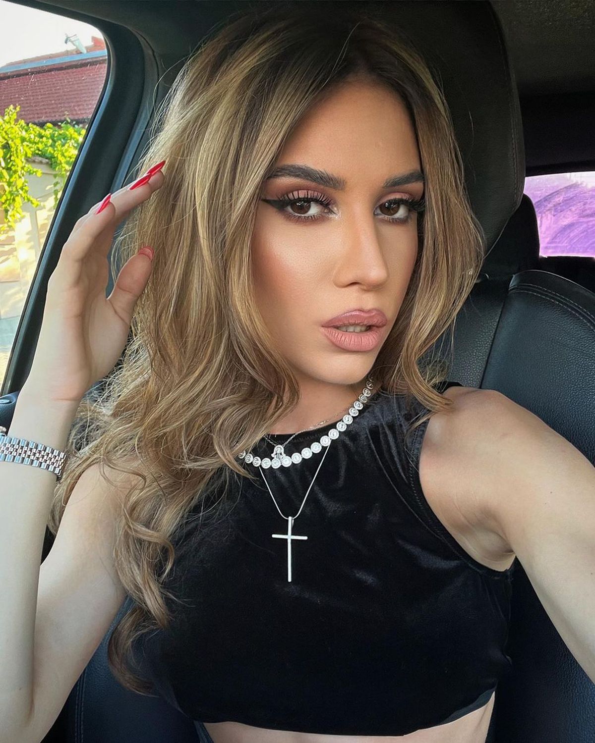 Fiica lui Marius Șumudică, ședință foto de poveste pe Instagram, într-o rochie roșie: „Miss Turcia”