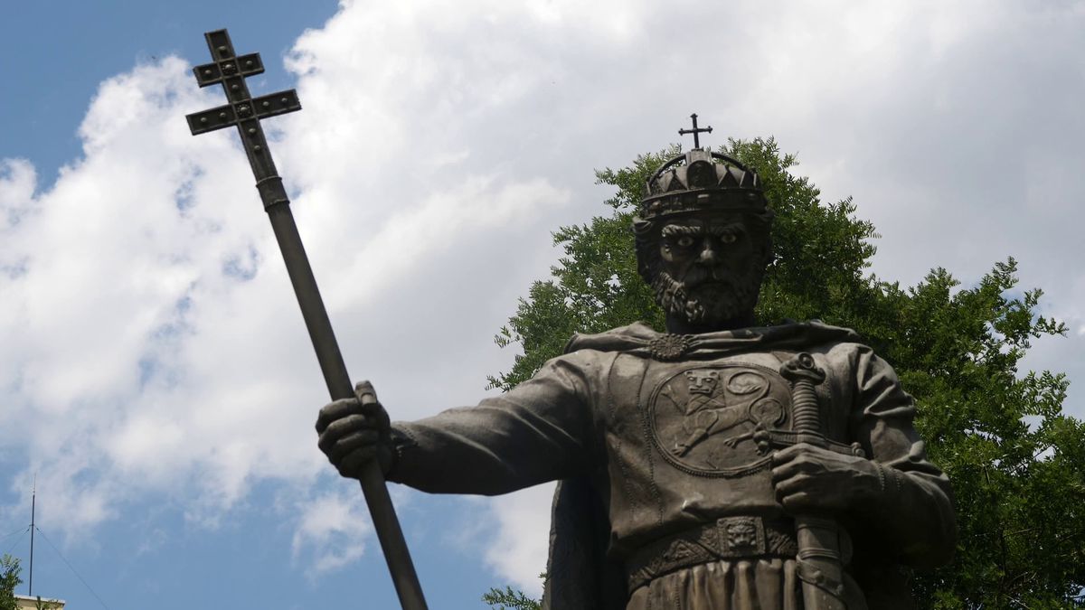 Unde se trăiește mai bine: Bulgaria sau România? Radiografie făcută de echipa GSP: salarii mai mari, prețuri mai mari, tristețe maximă, dar țigări ieftine