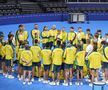 Înotătorii australieni și ritualul lor din La Defense Arena FOTO Raed Krishan