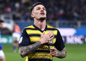 A semnat! Superlovitură dată de Man: cel mai mare salariu oferit de club în ultimii 10 de ani » Dennis devine și cel mai bine plătit român din Serie A!