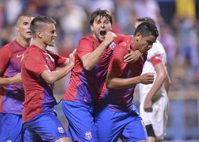 Dream Team-ul lui Rusescu » „Raul de Ghencea” a ales cel mai bun „11” din carieră: „Uuuu.. Mamă, cu ce fotbaliști buni am jucat!”