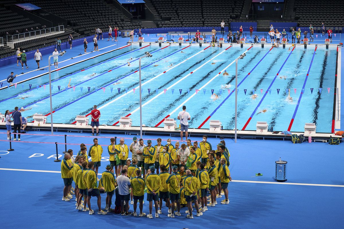 Ritualul australienilor în La Defense Arena + David Popovici își continuă antrenamentele la Paris