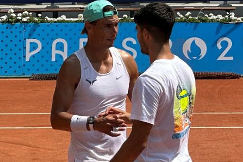 Nadal și Carlos Alcaraz s-au antrenat miercuri pe arena centrală de la Roland Garros / Sursă foto: Twitter@ Tennis Espana