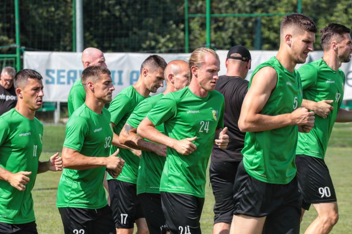 Neman Grodno s-a deplasat din Belarus la Cluj cu autocarul. Foto: Neman Grodno