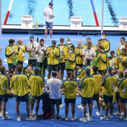 Înotătorii australieni și ritaulul lor din La Defense Arena FOTO Raed Krishan