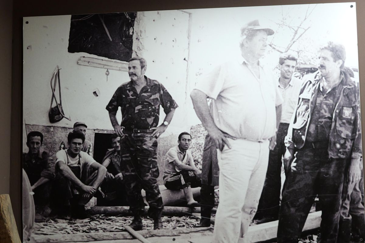 Imagini tulburătoare de la „Tunelul Speranței”, locul de unde și-a câștigat Bosnia independența