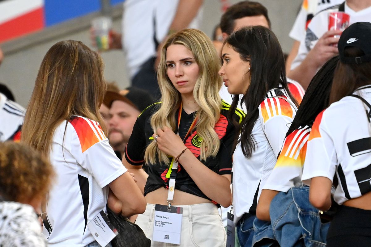 Nuntă Anika Bissel și Manuel Neuer