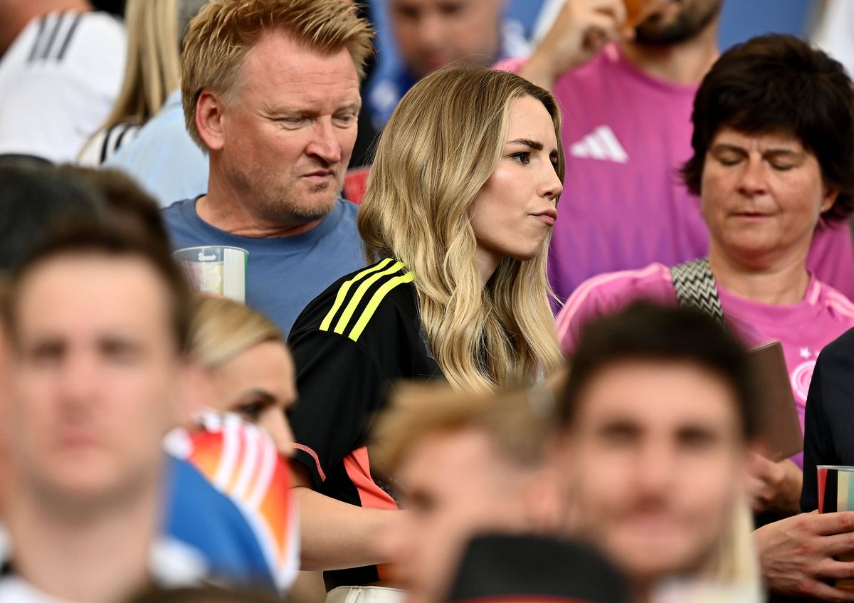 Nuntă Anika Bissel și Manuel Neuer