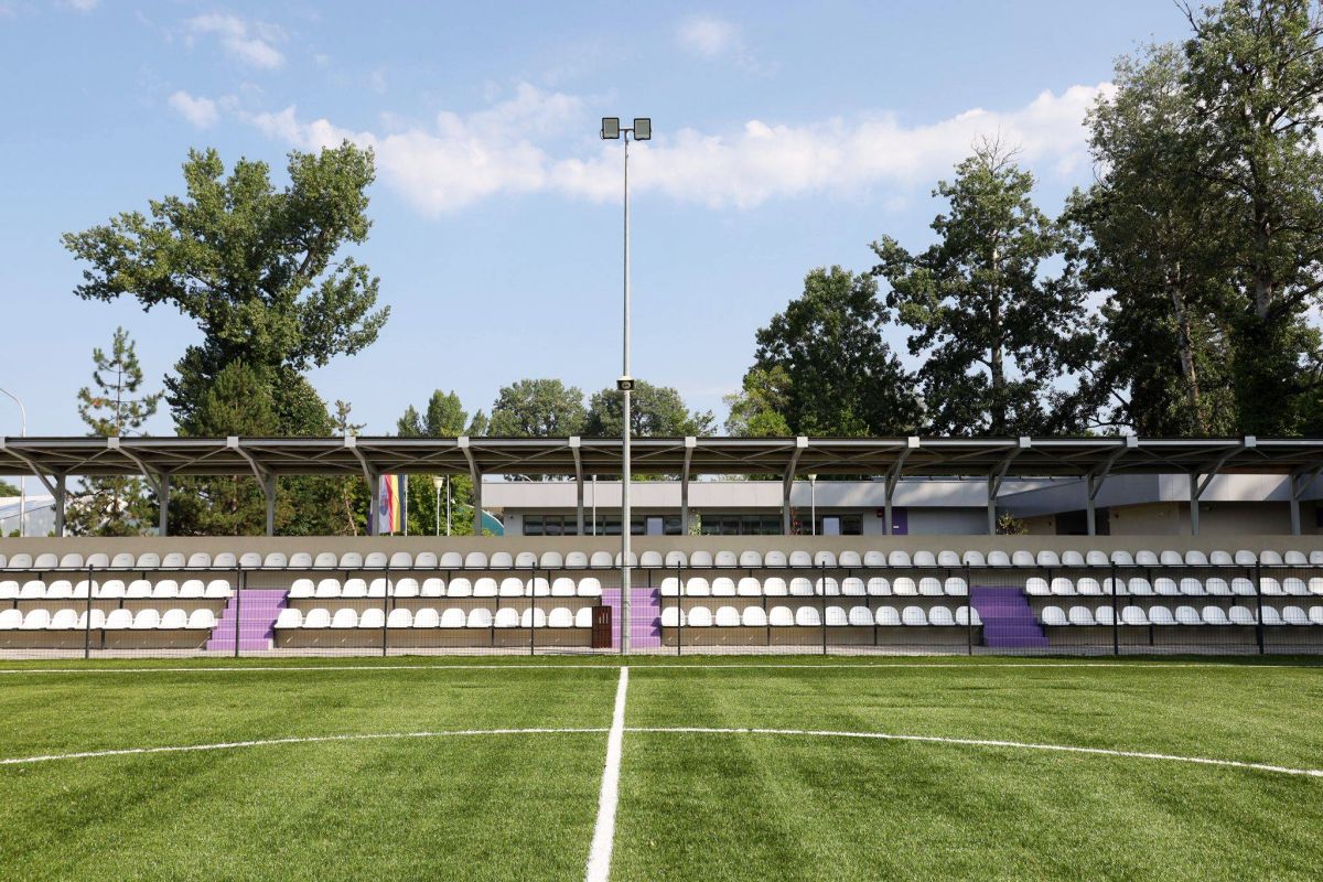Stadion, nu, complex sportiv, da! Baza de 3,7 milioane de lei a fost inaugurată azi în orașul din România » Cine a finanțat proiectul