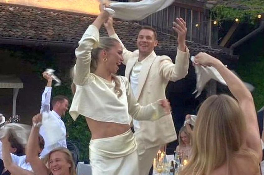 Manuel Neuer și Anika Bissel s-au însurat
