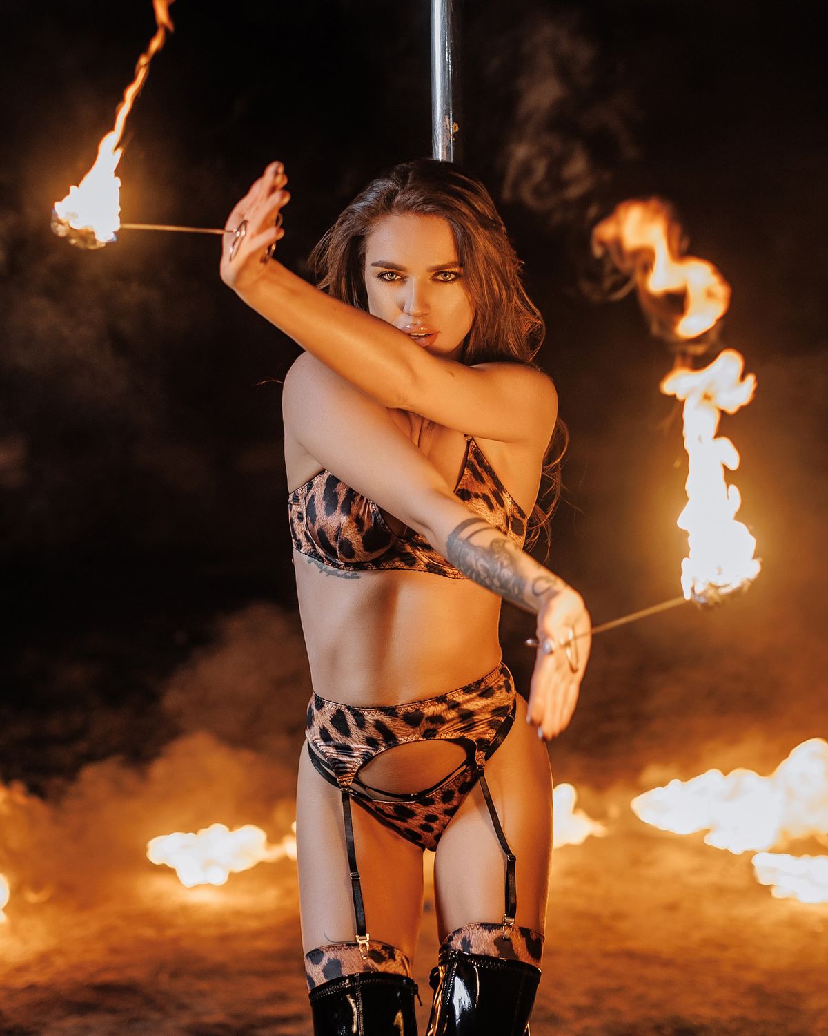 „Moldoveancă focoasă, autentică, plină de viață și pasiune” » Cristina Scarlevschi de la „Insula Iubirii” e instructor de dans la bară