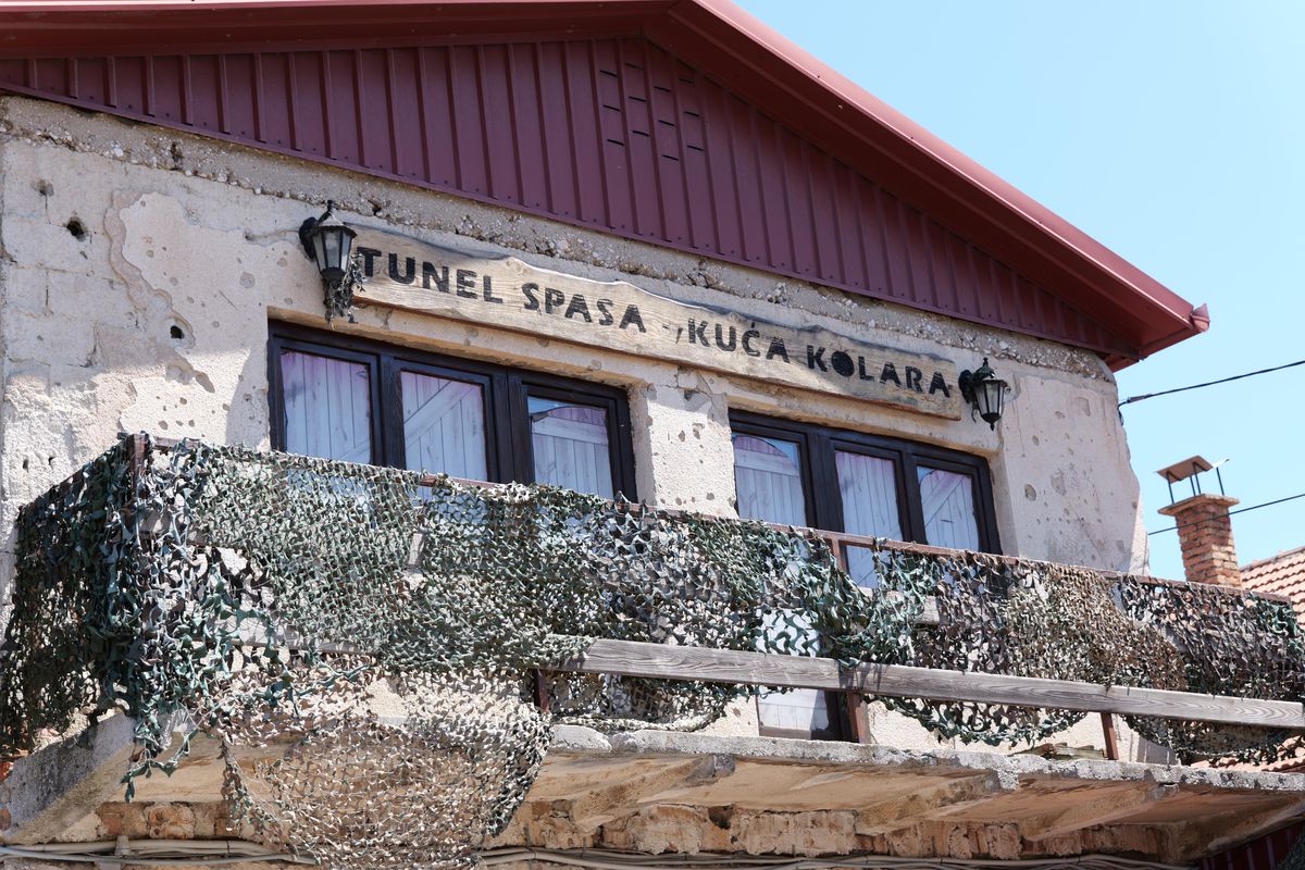 Imagini tulburătoare de la „Tunelul Speranței”, locul de unde și-a câștigat Bosnia independența