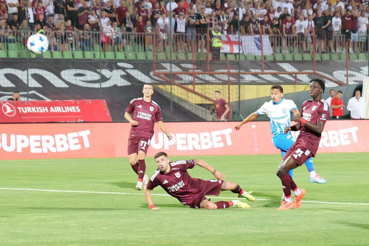 FK Sarajevo - Craiova 2-1 » Surclasată, dar în viață! Aproape de KO, Universitatea a fost resuscitată de supergolul lui Romanchuk