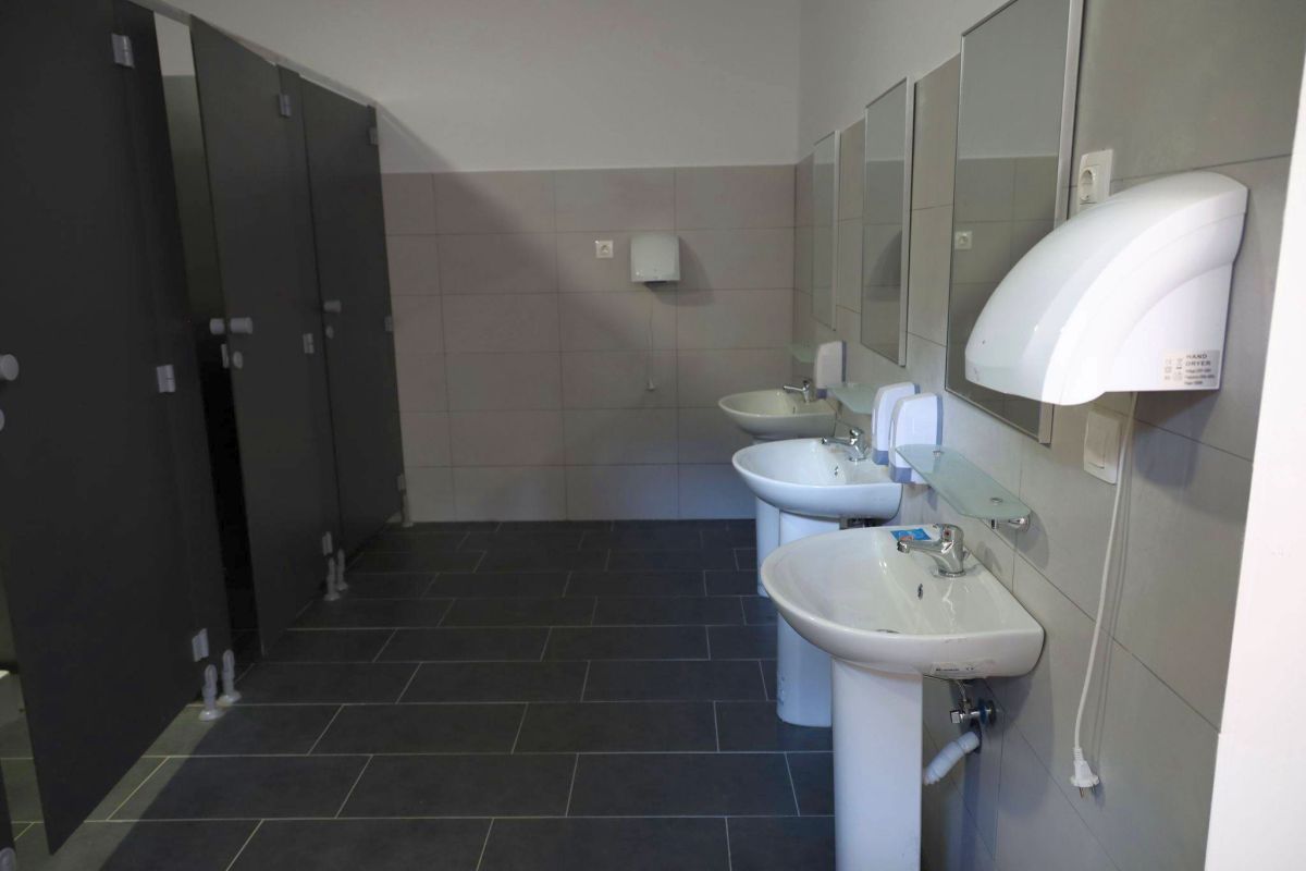 Stadion, nu, complex sportiv, da! Baza de 3,7 milioane de lei a fost inaugurată azi în orașul din România » Cine a finanțat proiectul