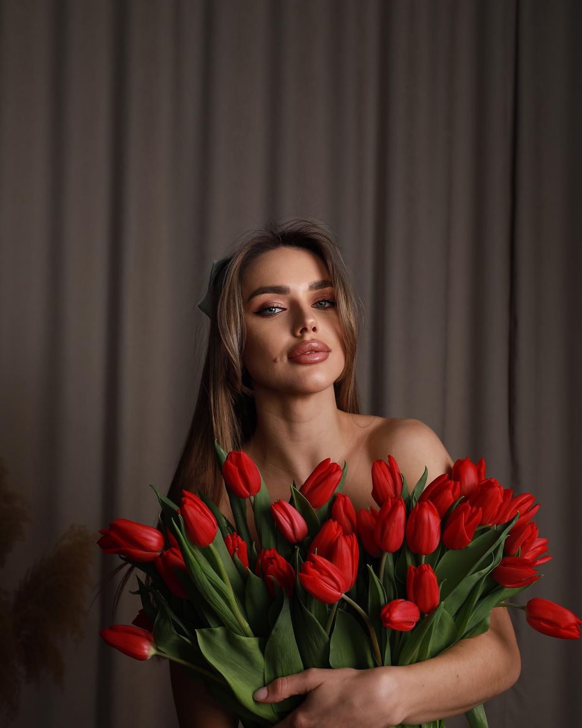 „Moldoveancă focoasă, autentică, plină de viață și pasiune” » Cristina Scarlevschi de la „Insula Iubirii” e instructor de dans la bară