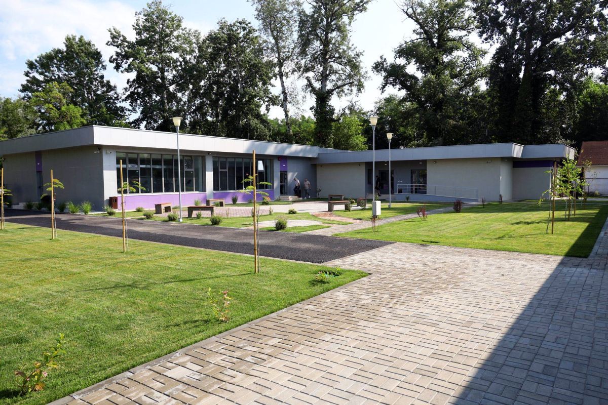 Stadion, nu, complex sportiv, da! Baza de 3,7 milioane de lei a fost inaugurată azi în orașul din România » Cine a finanțat proiectul